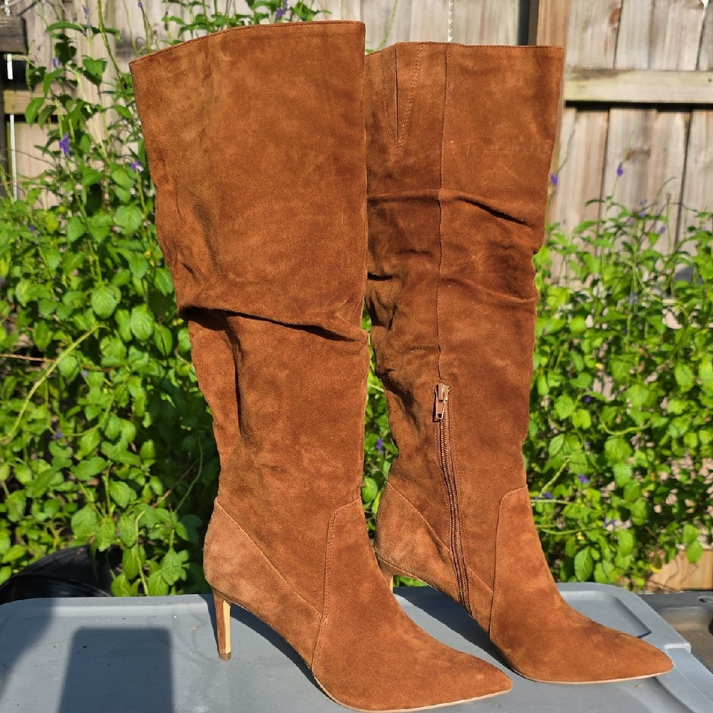 WHBM kneehigh Suede Boot